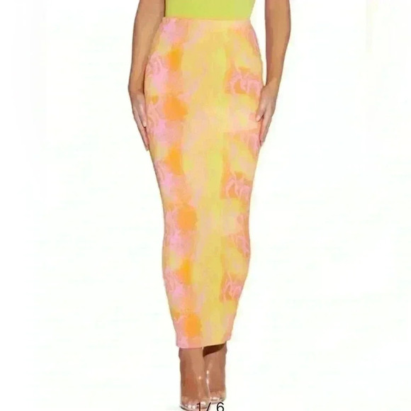 NWOT NAKED WARDROBE Snakeskin Print Hourglass Skirt In Neon Snakeskin size Small - Picture 1 of 5